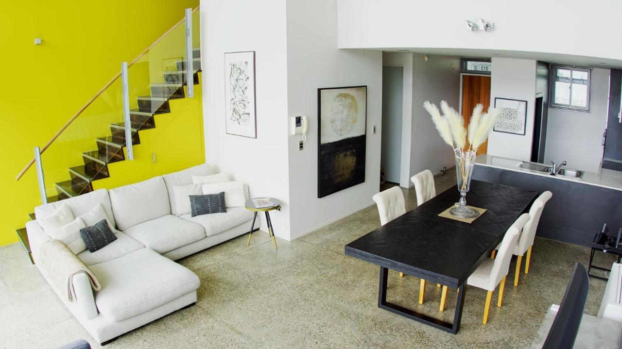 City Fringe Apartment With Sky Tower And City Views 奥克兰 外观 照片